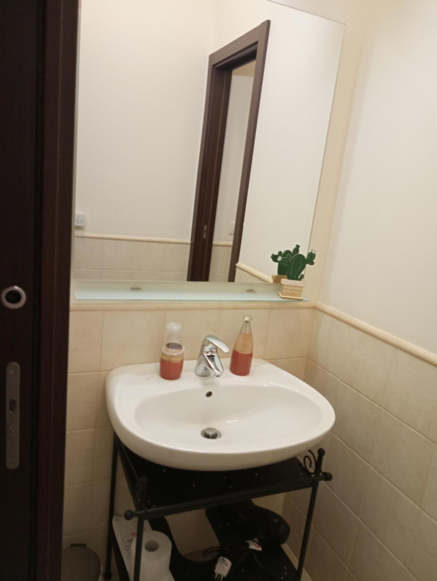 Kaktus B&B บารี ภายนอก รูปภาพ